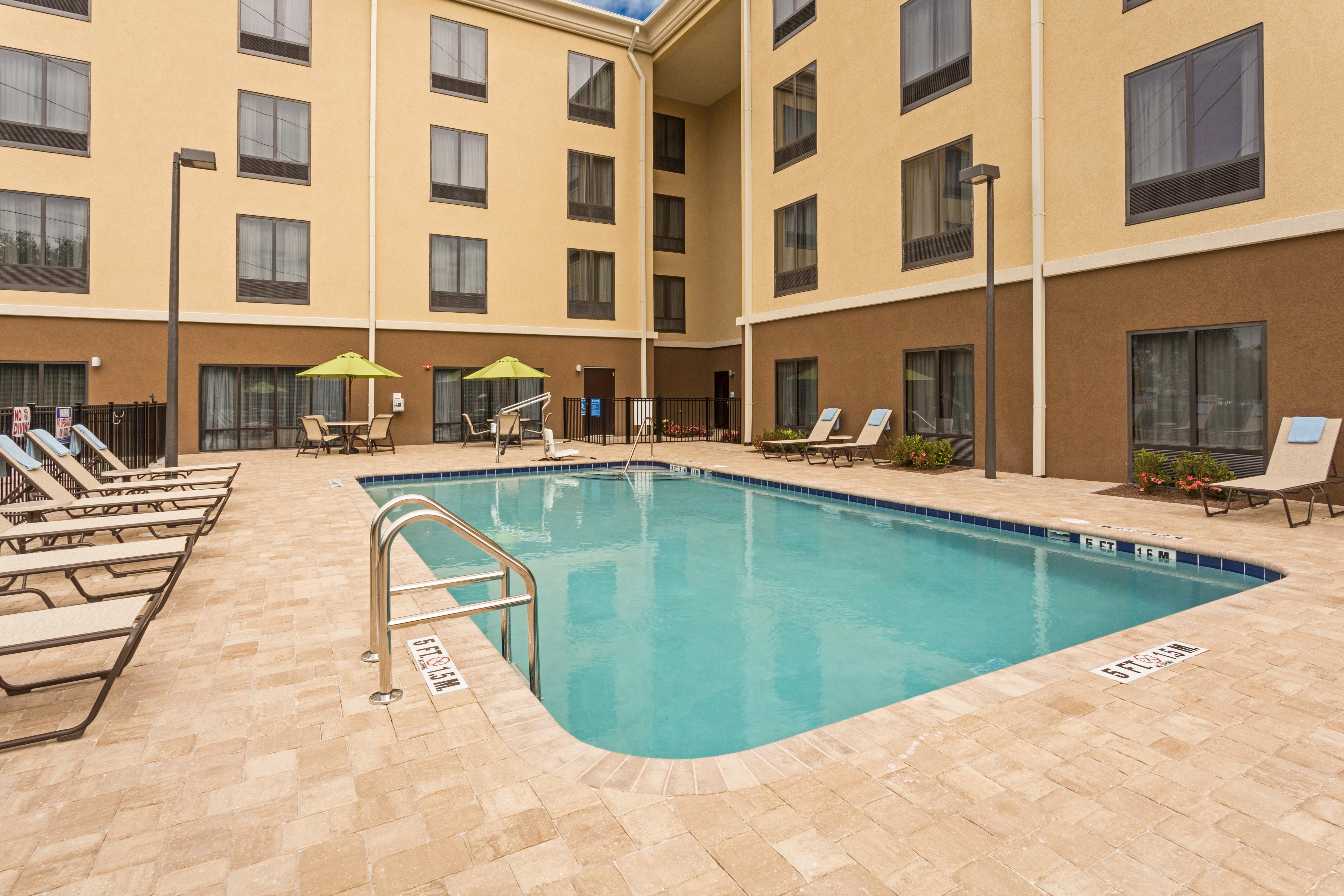 Holiday Inn Express Hotel & Suites Orlando East-Ucf Area, An Ihg Hotel Exterior foto